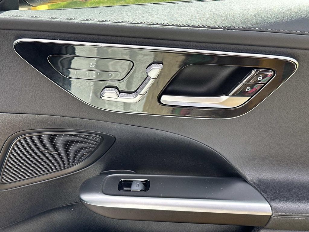 2023 Mercedes Benz C 300 4MATIC photo 18