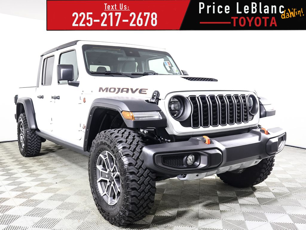 2024 Jeep Gladiator Mojave's photo