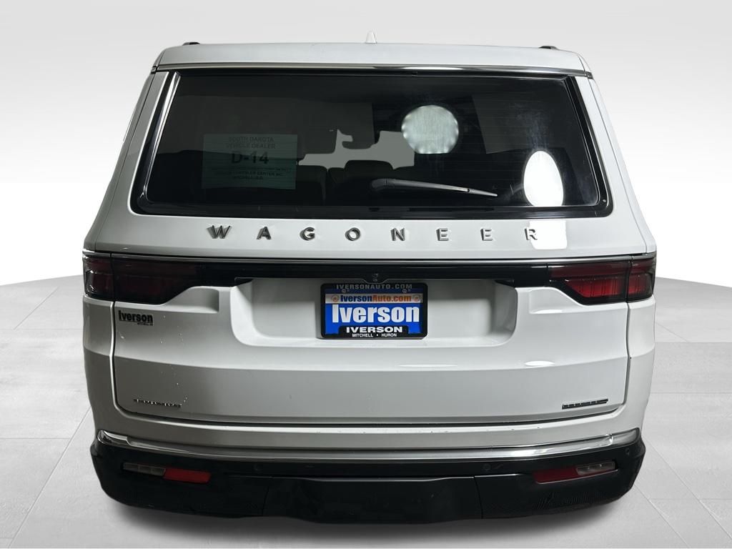 2022 Jeep Wagoneer Series III photo 4