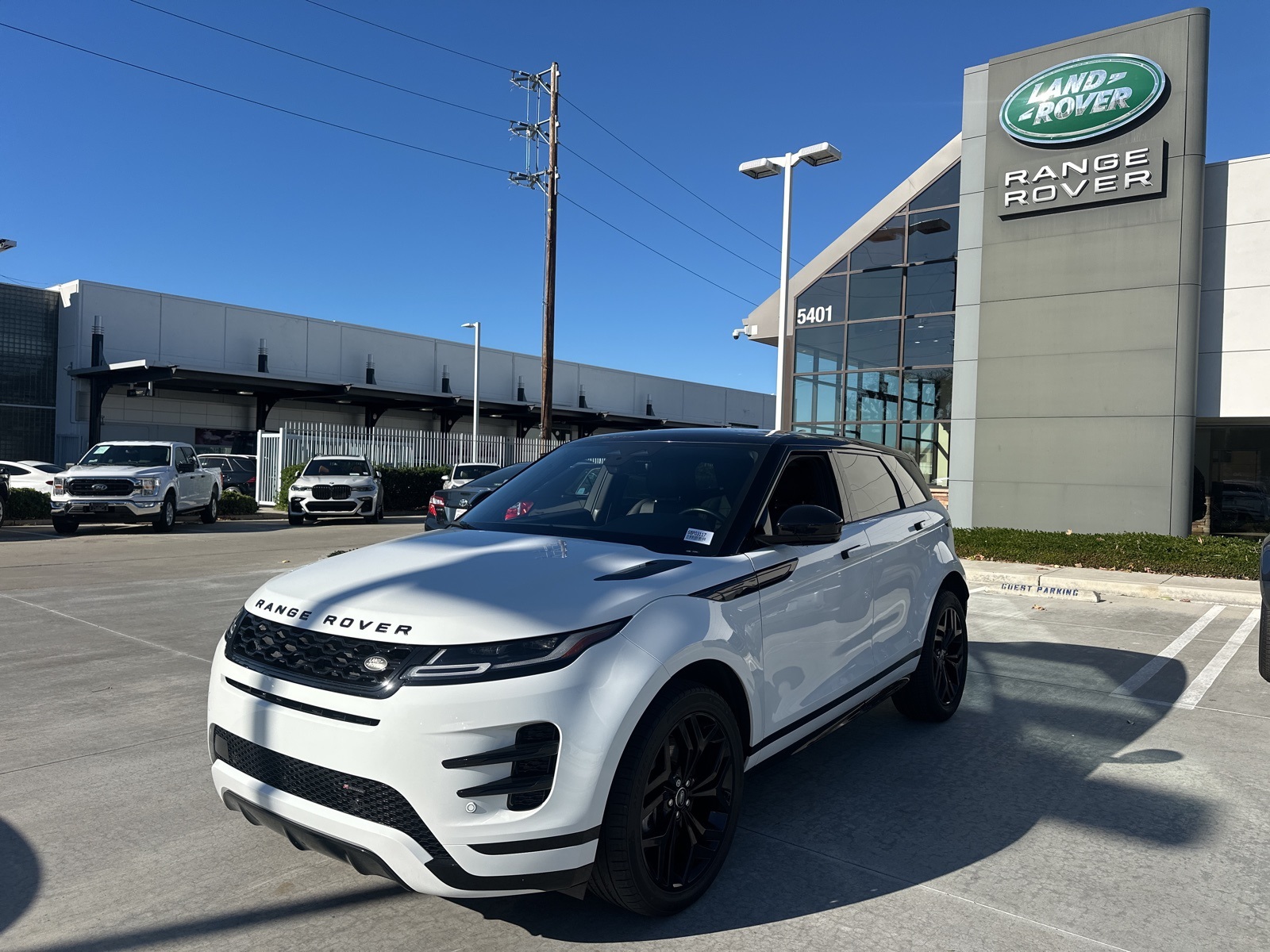 2022 Land Rover Range Rover Evoque SE's photo