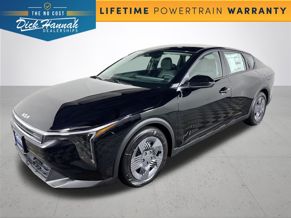 2025 Kia K4 LX's photo