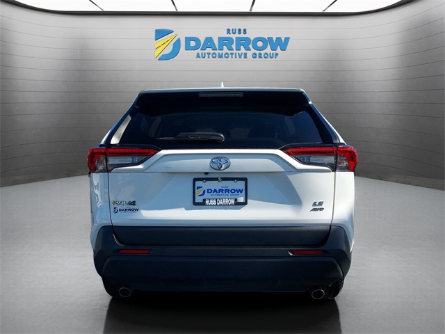 2024 Toyota RAV4 LE photo 4