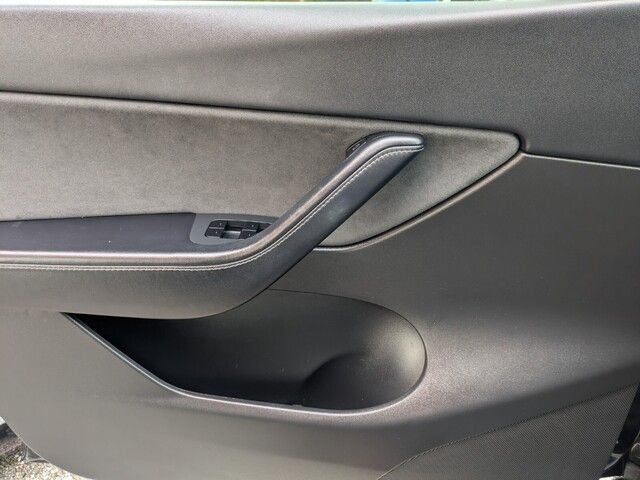 2021 Tesla Model Y Long Range photo 25