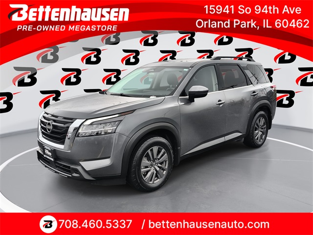 2022 Nissan Pathfinder SV's photo