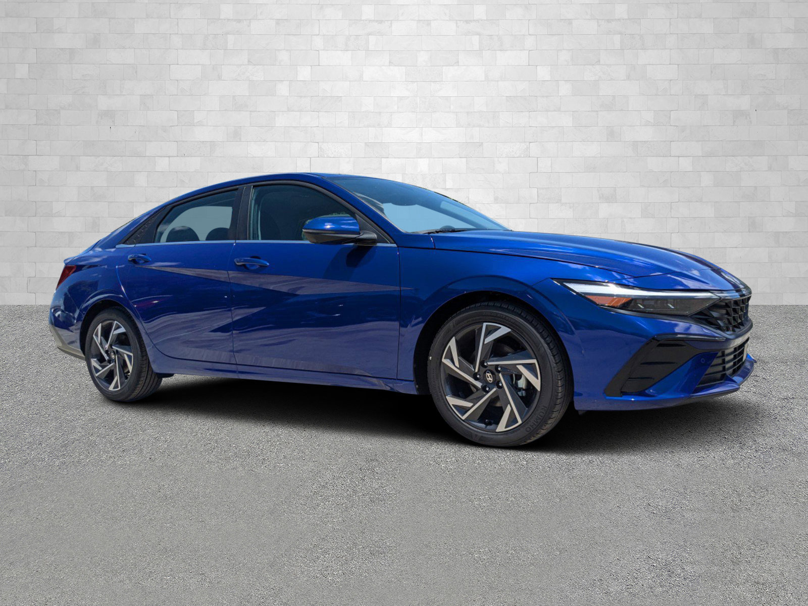 2024 Hyundai Elantra Limited's photo