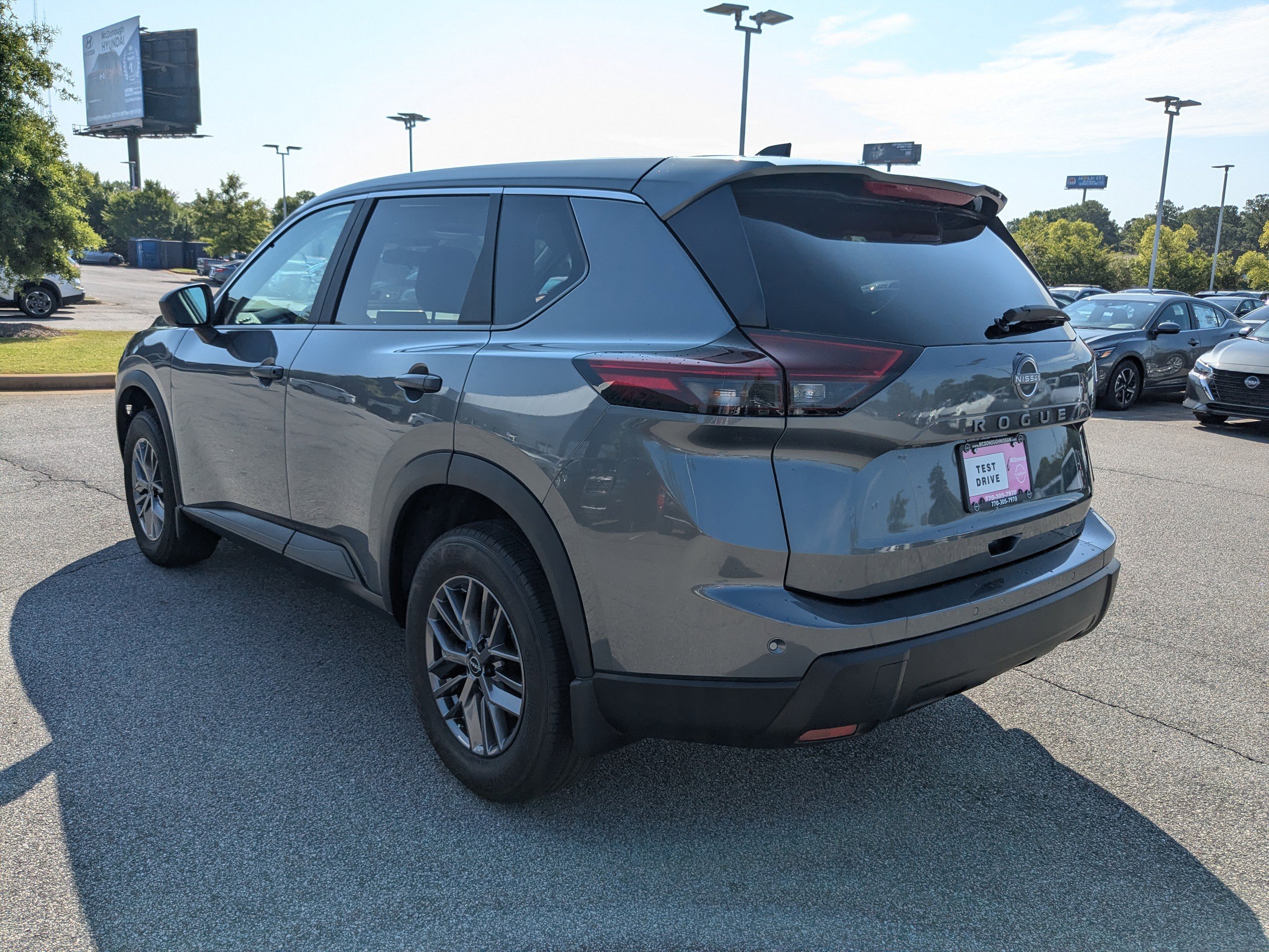 2026 Nissan Rogue S photo 3