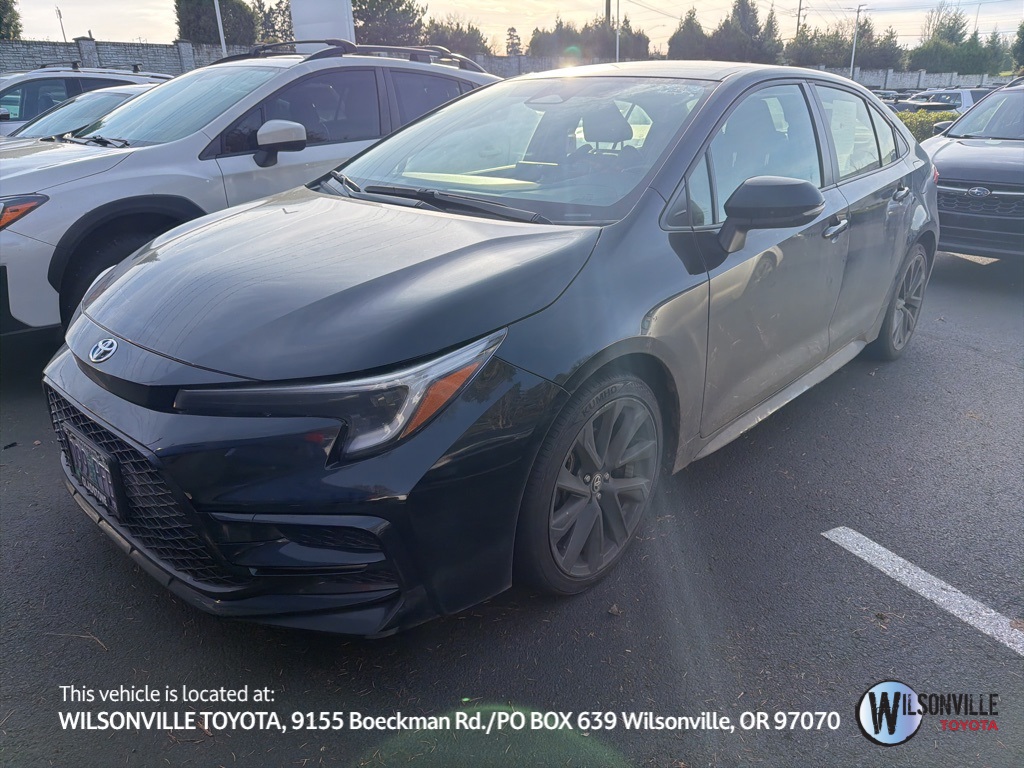 2023 Toyota Corolla SE's photo