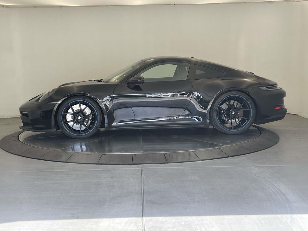 2022 Porsche 911 GT3 photo 2