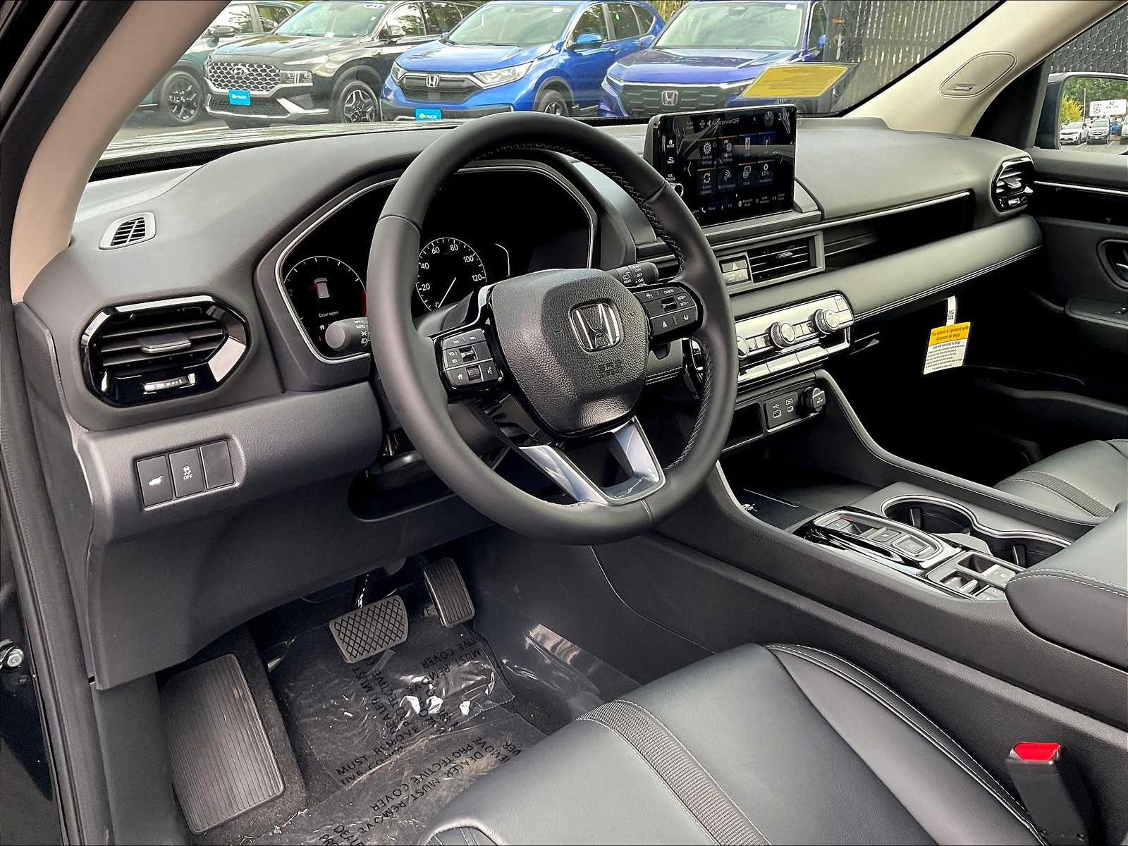 2025 Honda Pilot Touring photo 5