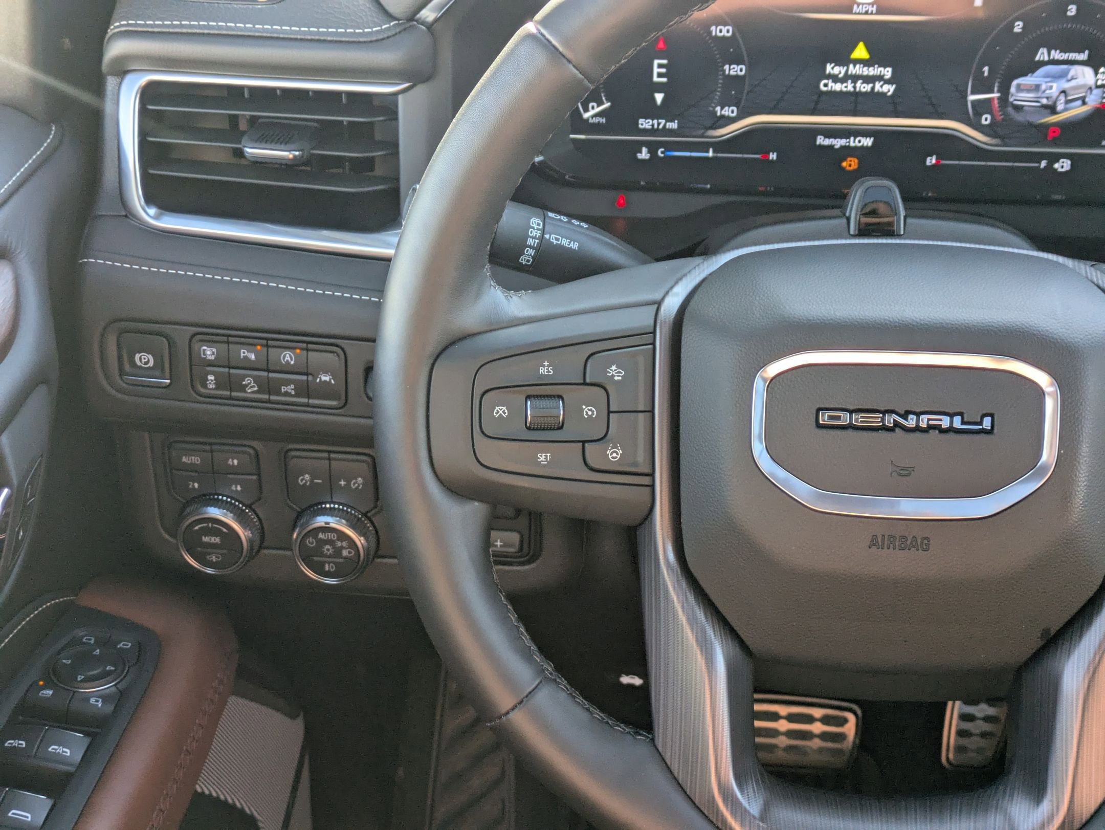 2024 Gmc Yukon XL Denali Ultimate photo 22