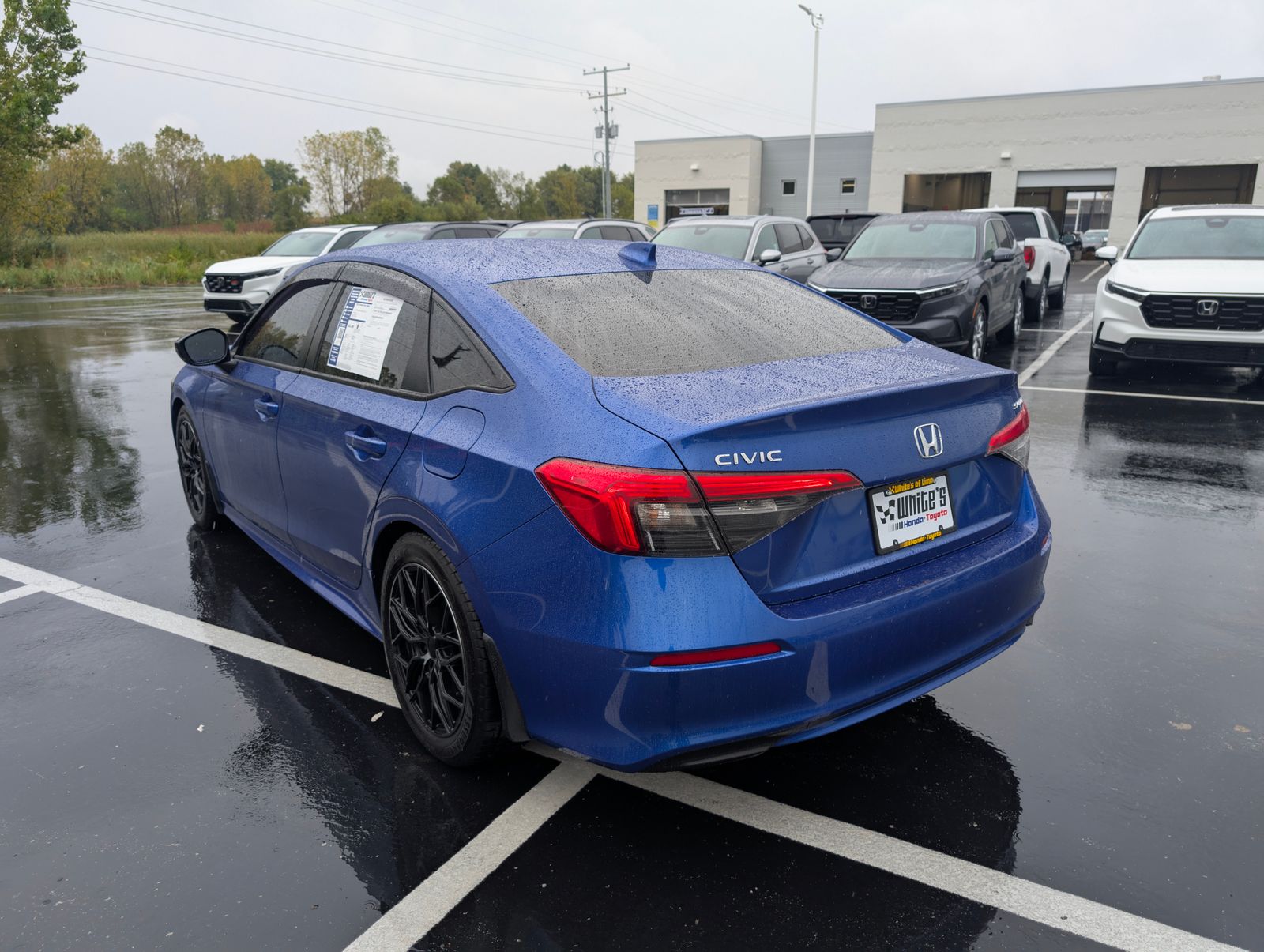 2022 Honda Civic Sport photo 3