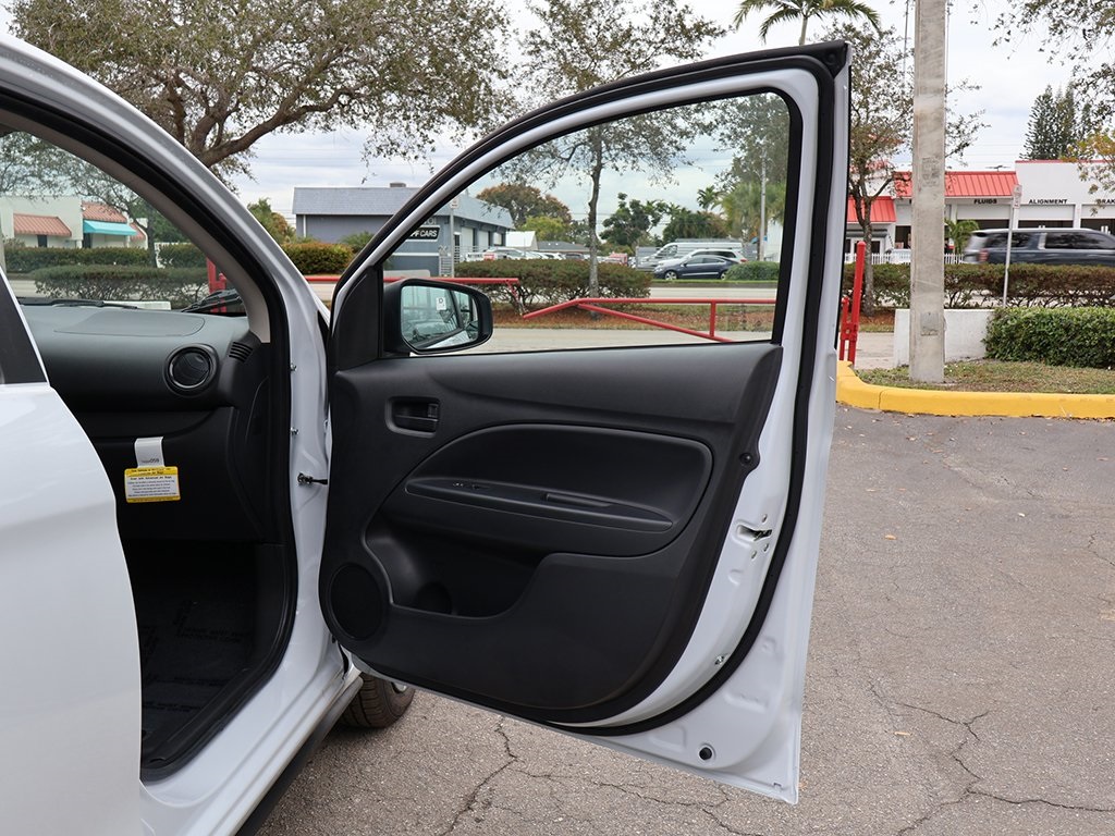 2024 Mitsubishi Mirage G4 ES photo 20