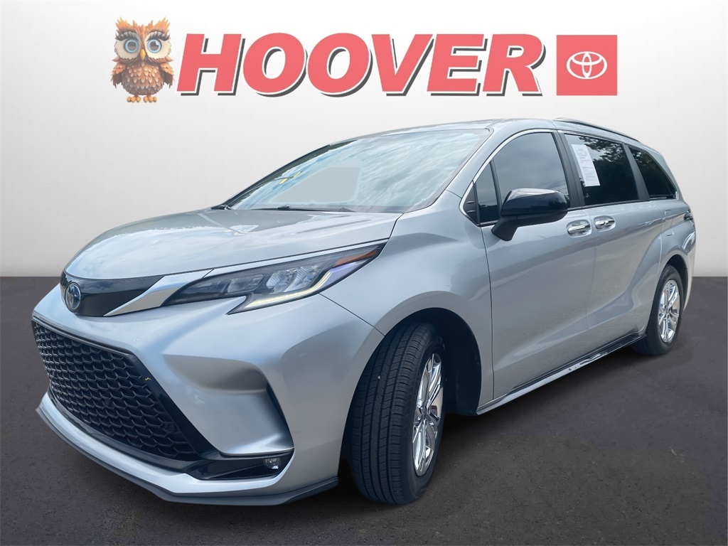 2023 Toyota Sienna XSE photo 5