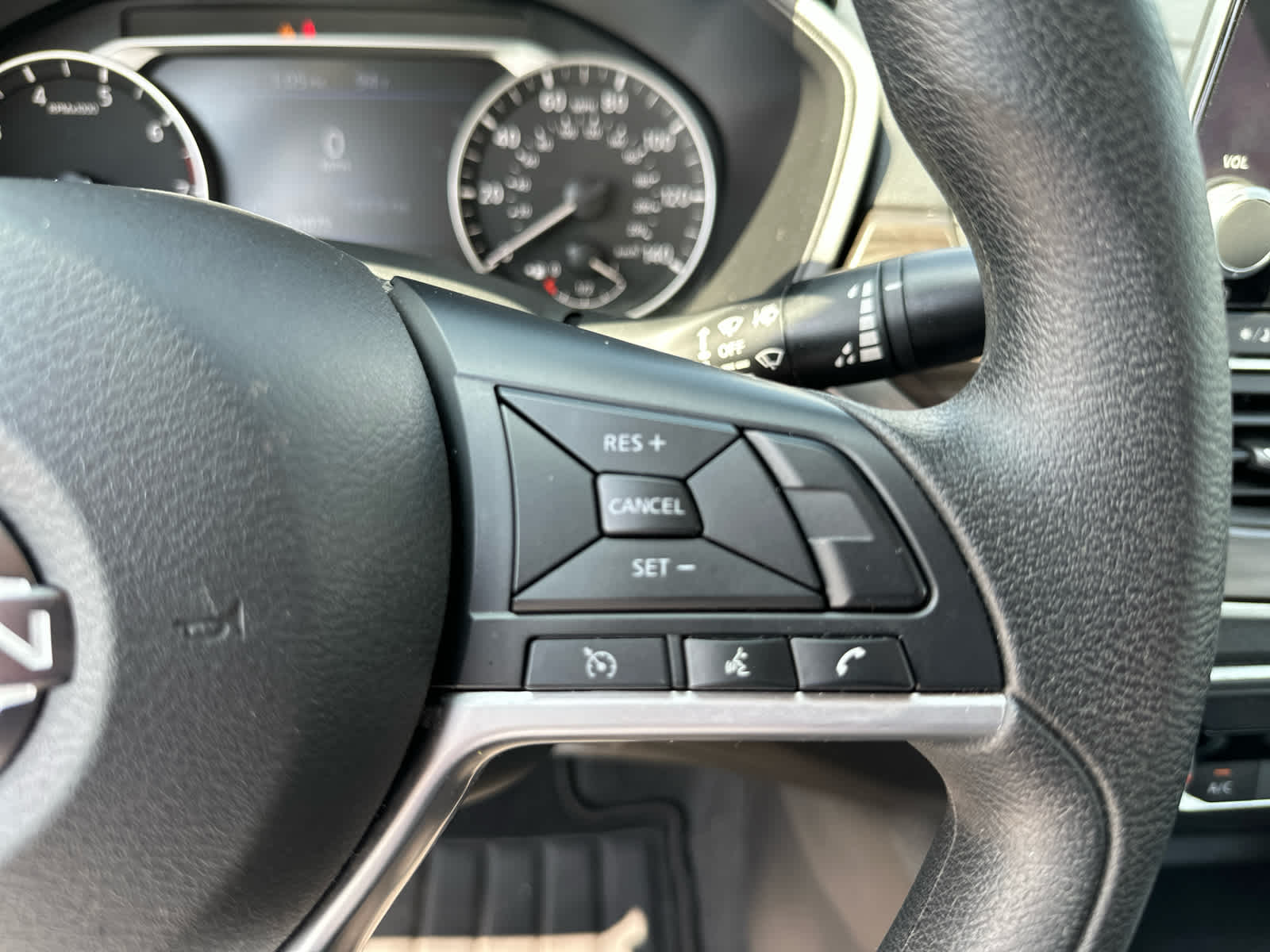 2024 Nissan Altima 2.5 SV photo 29