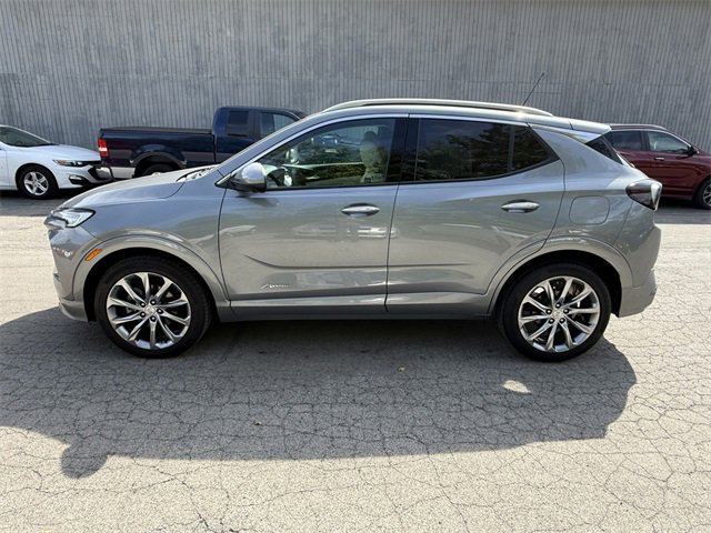 2024 Buick Encore GX Avenir photo 2