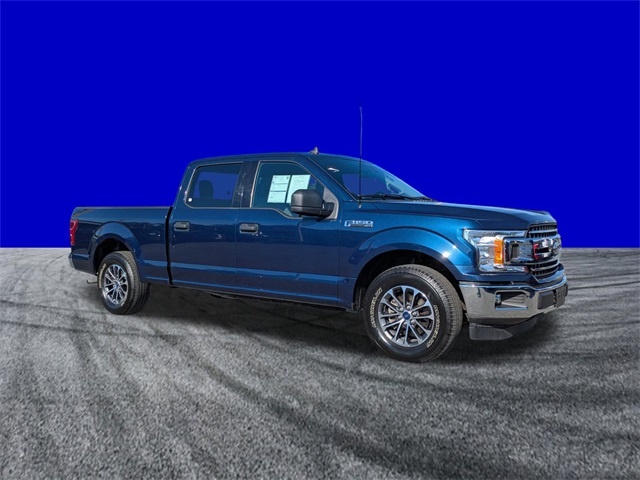 2020 Ford F-150 XLT photo 2