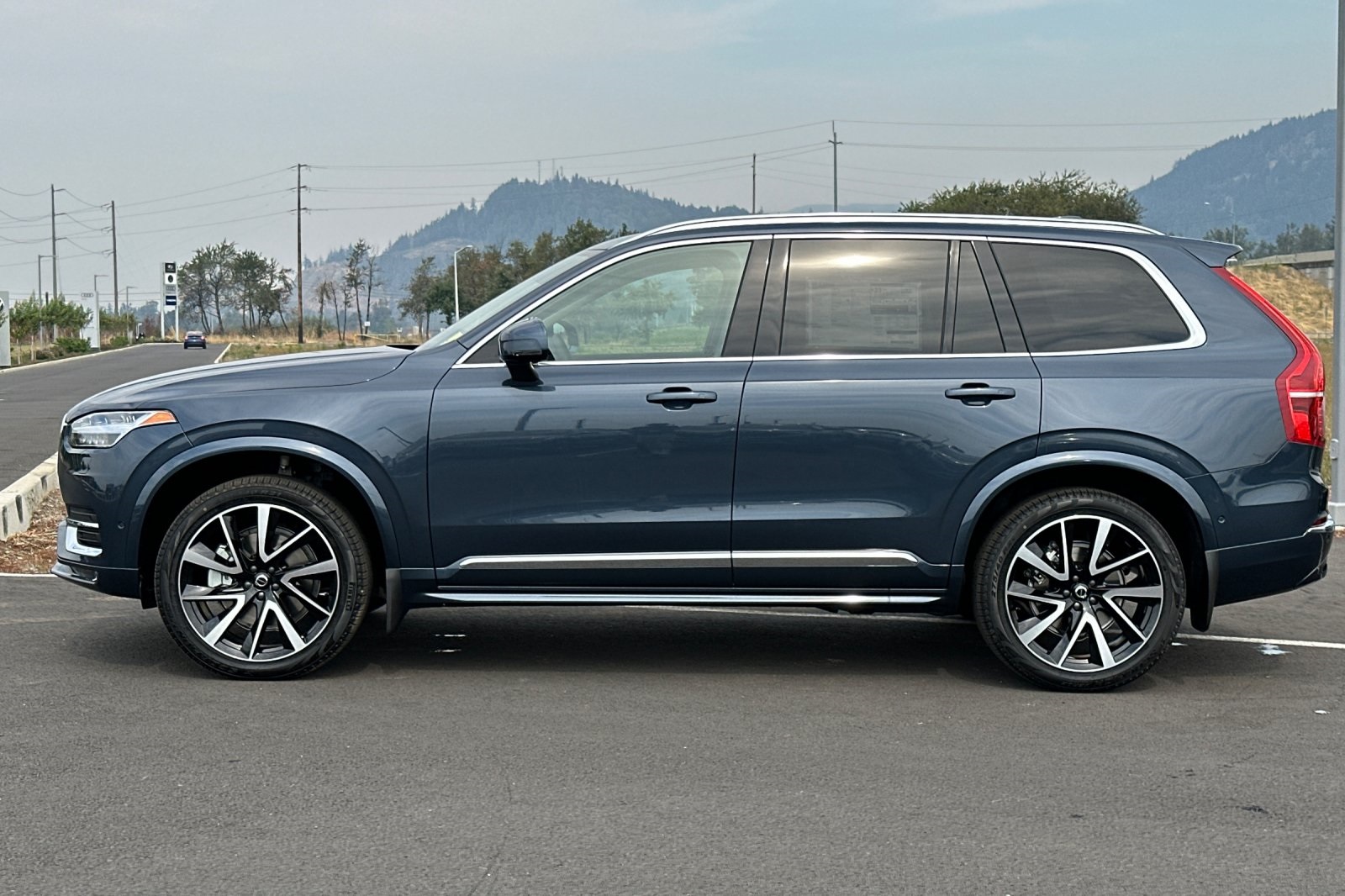 2025 Volvo XC90 Plus photo 6