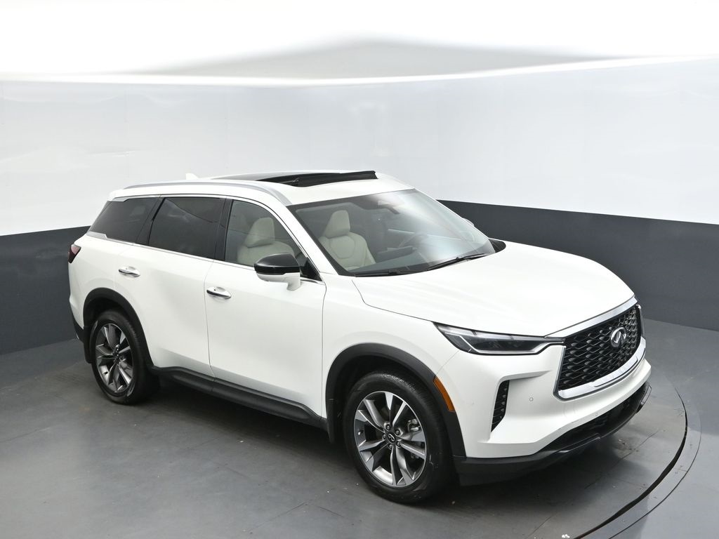 2025 INFINITI QX60 LUXE's photo