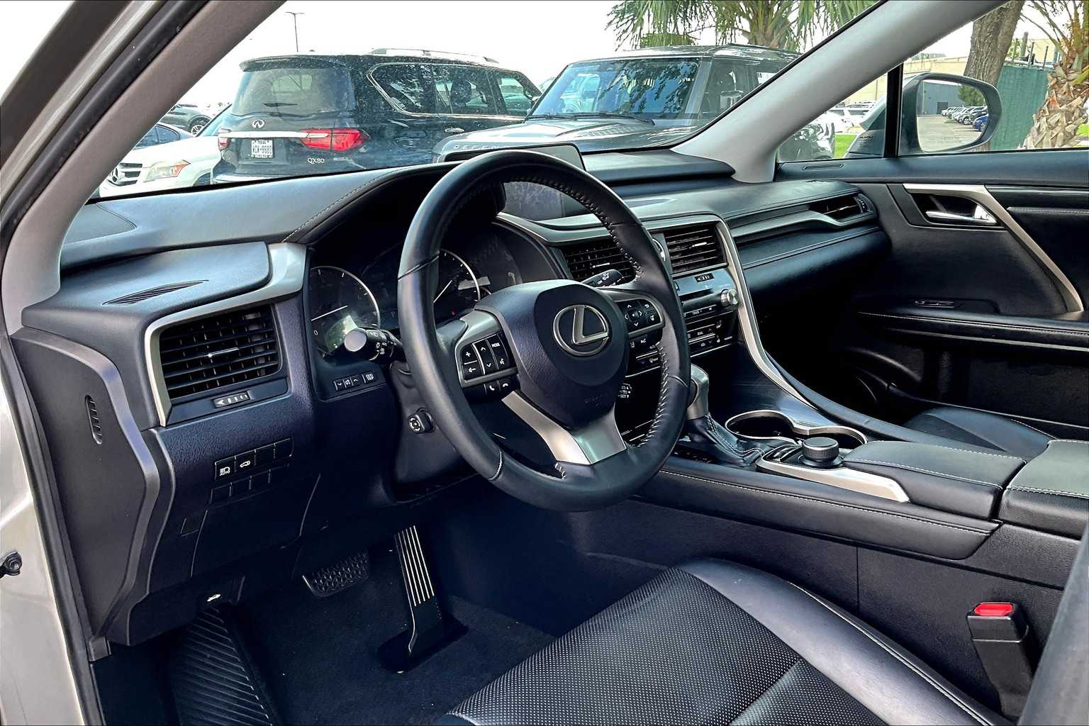2018 Lexus RX photo 17
