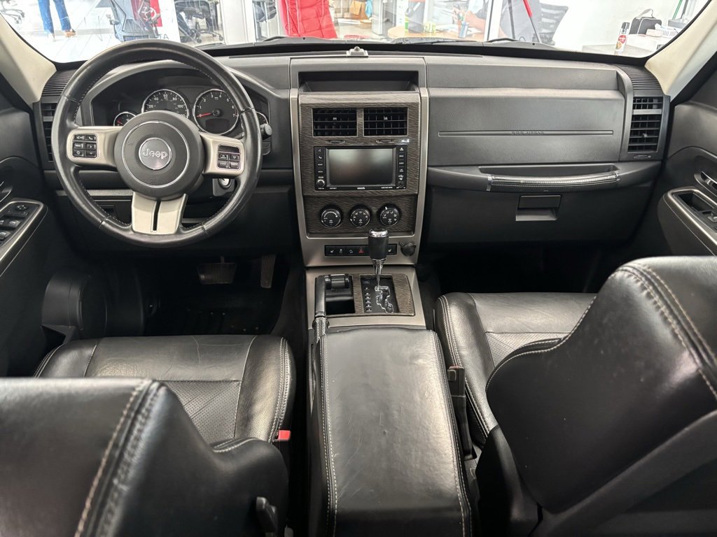 2012 Jeep Liberty Limited Jet photo 14