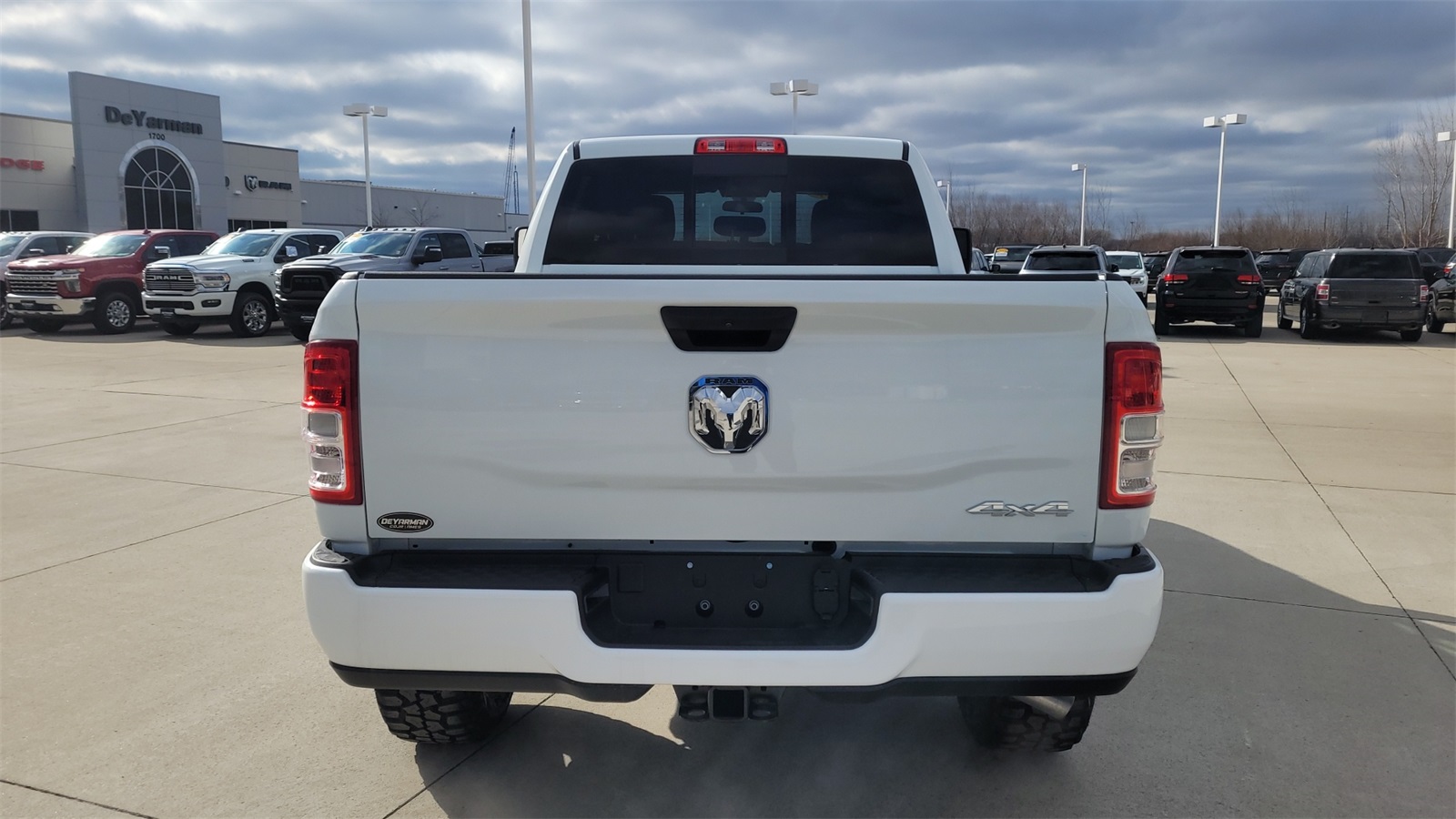 2024 Ram 2500 Tradesman photo 4