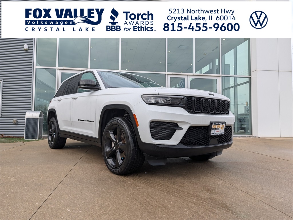 2023 Jeep Grand Cherokee Altitude's photo