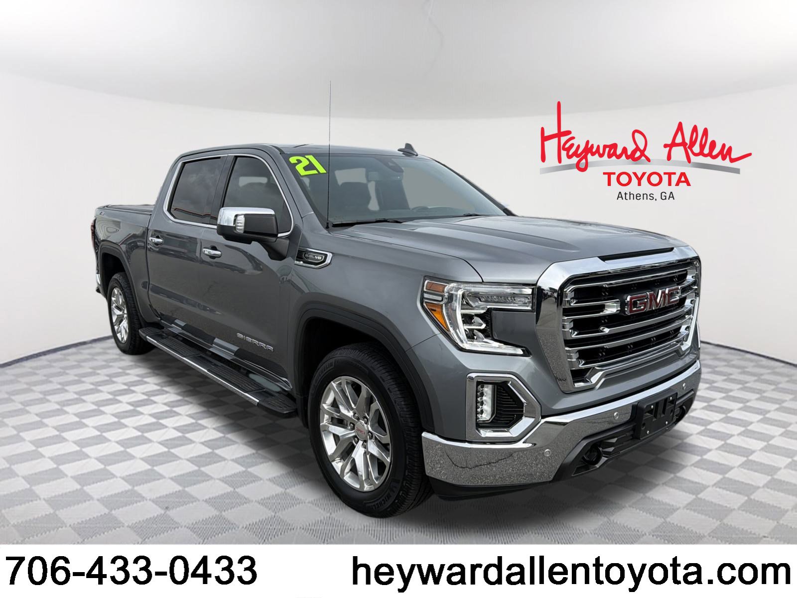 2021 GMC Sierra SLT's photo