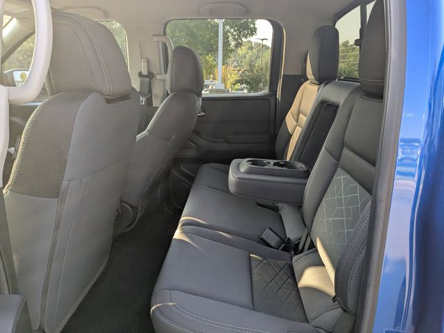 2025 Nissan Frontier SV photo 12