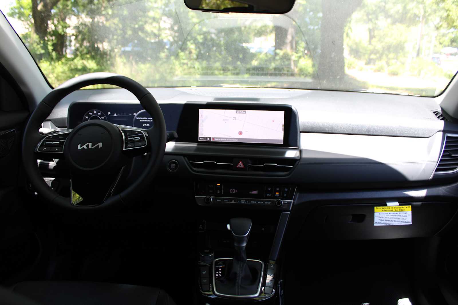 2025 Kia Seltos EX photo 19