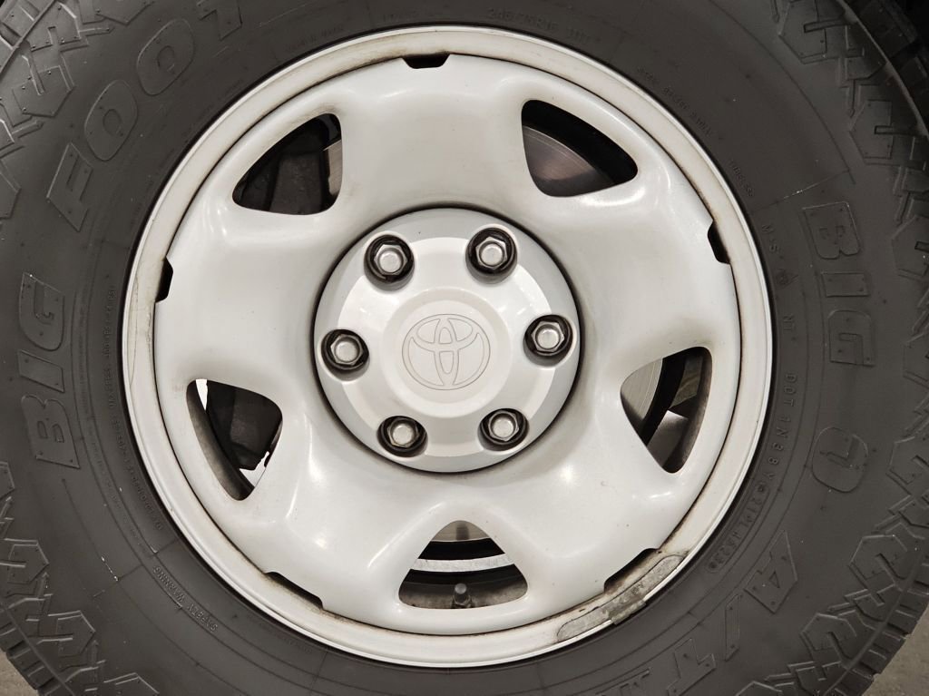 2023 Toyota Tacoma SR photo 4