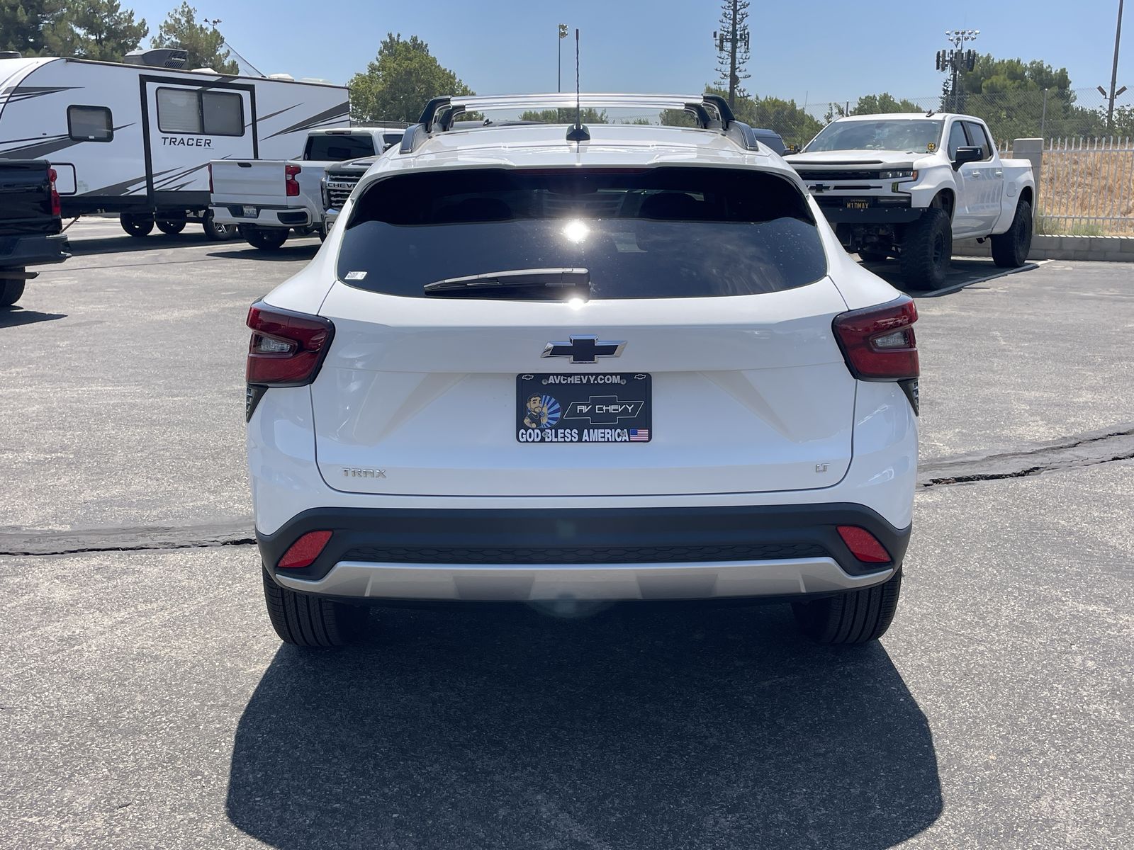 2025 Chevrolet Trax LT photo 4