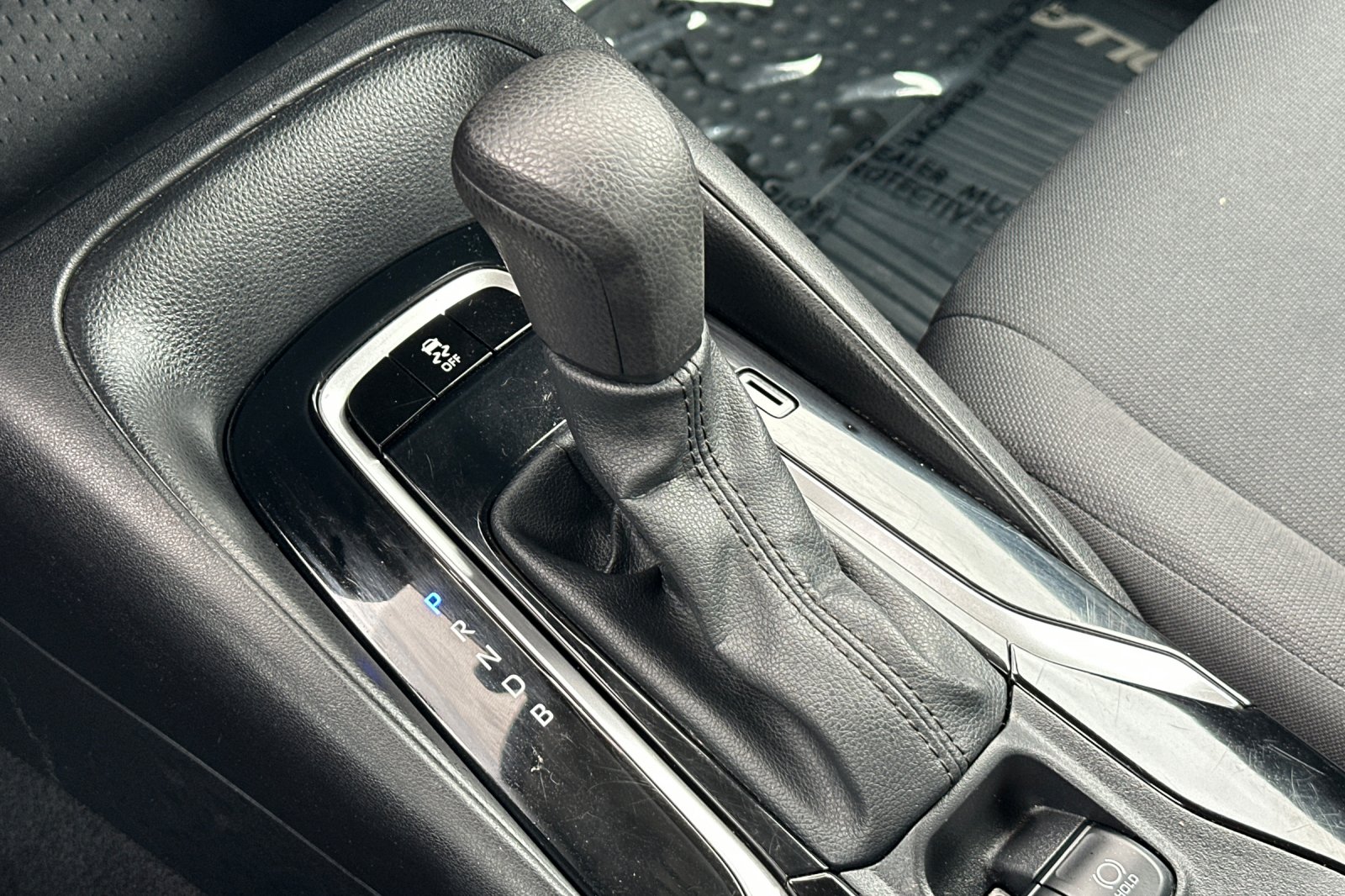 2021 Toyota Corolla LE photo 15