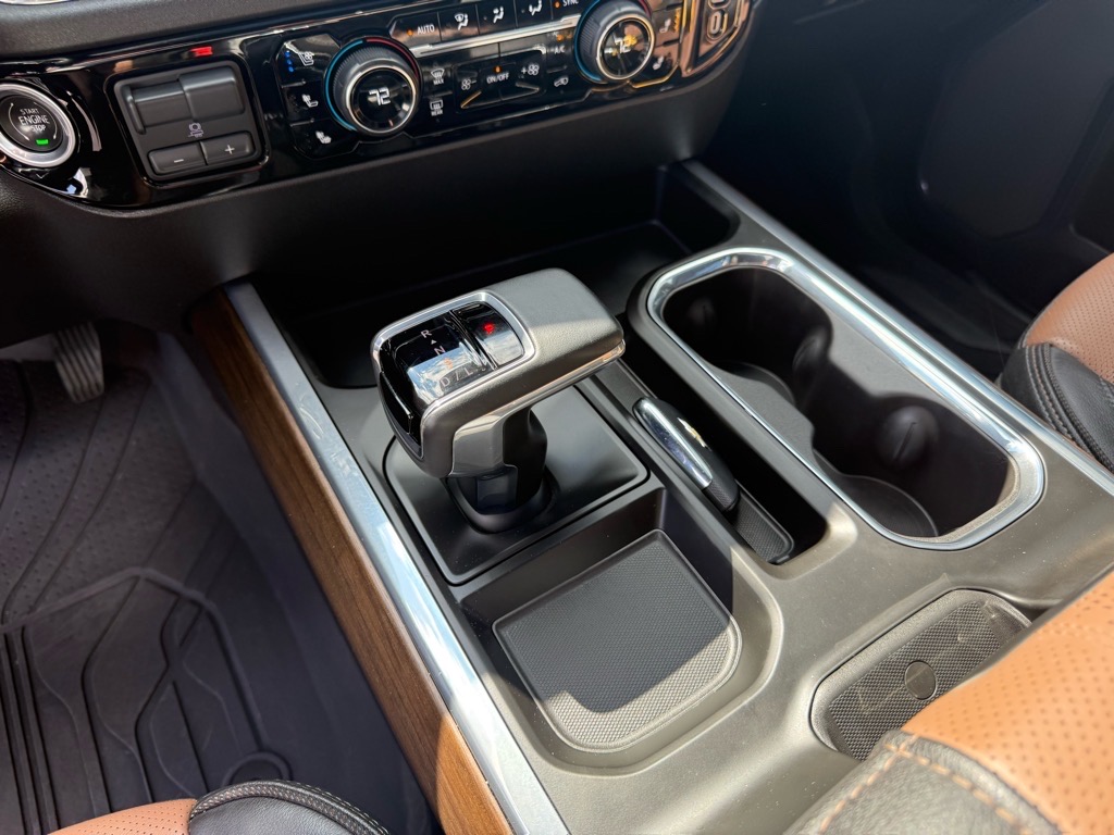 2024 Chevrolet Silverado 1500 High Country photo 21