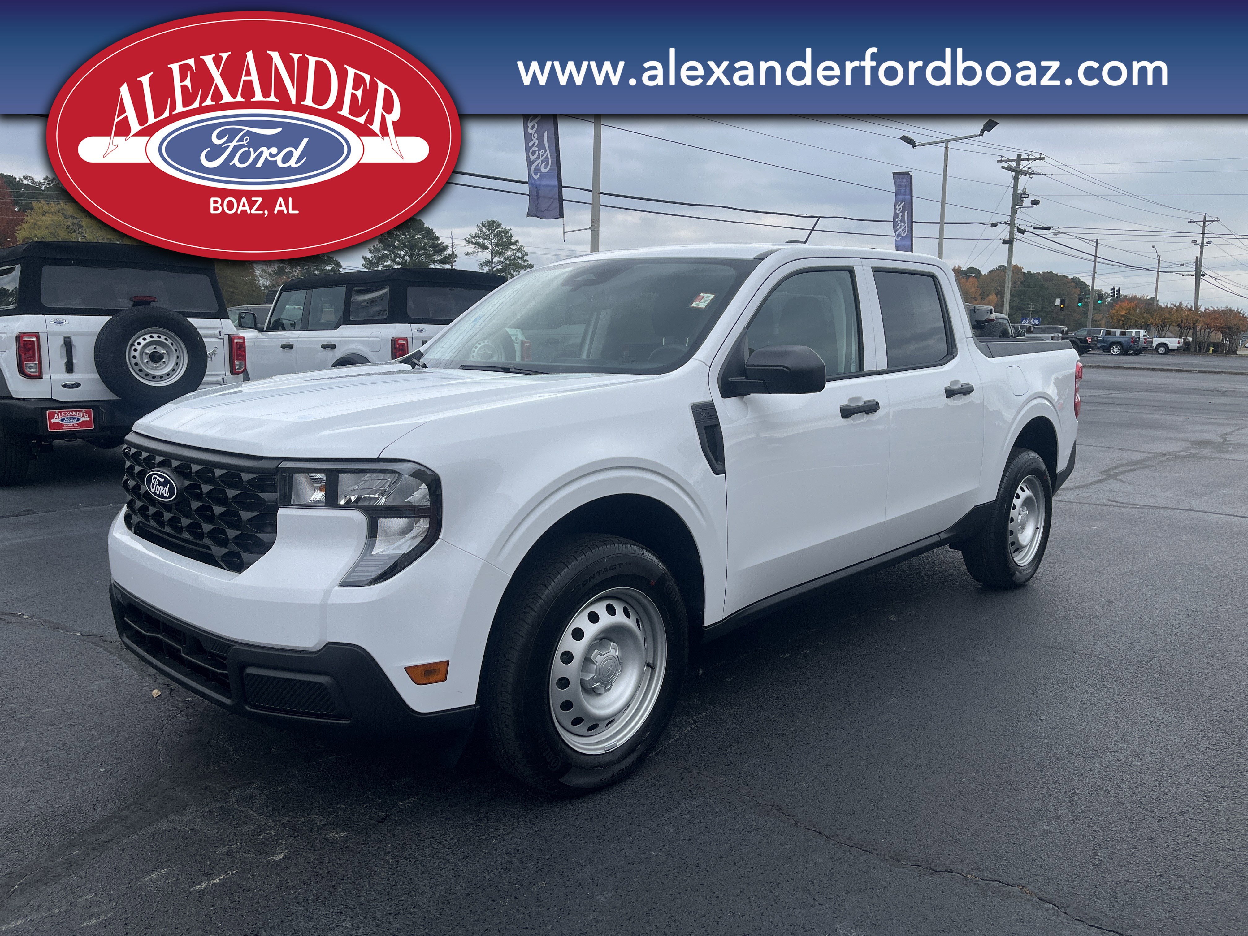 2025 Ford Maverick XL's photo