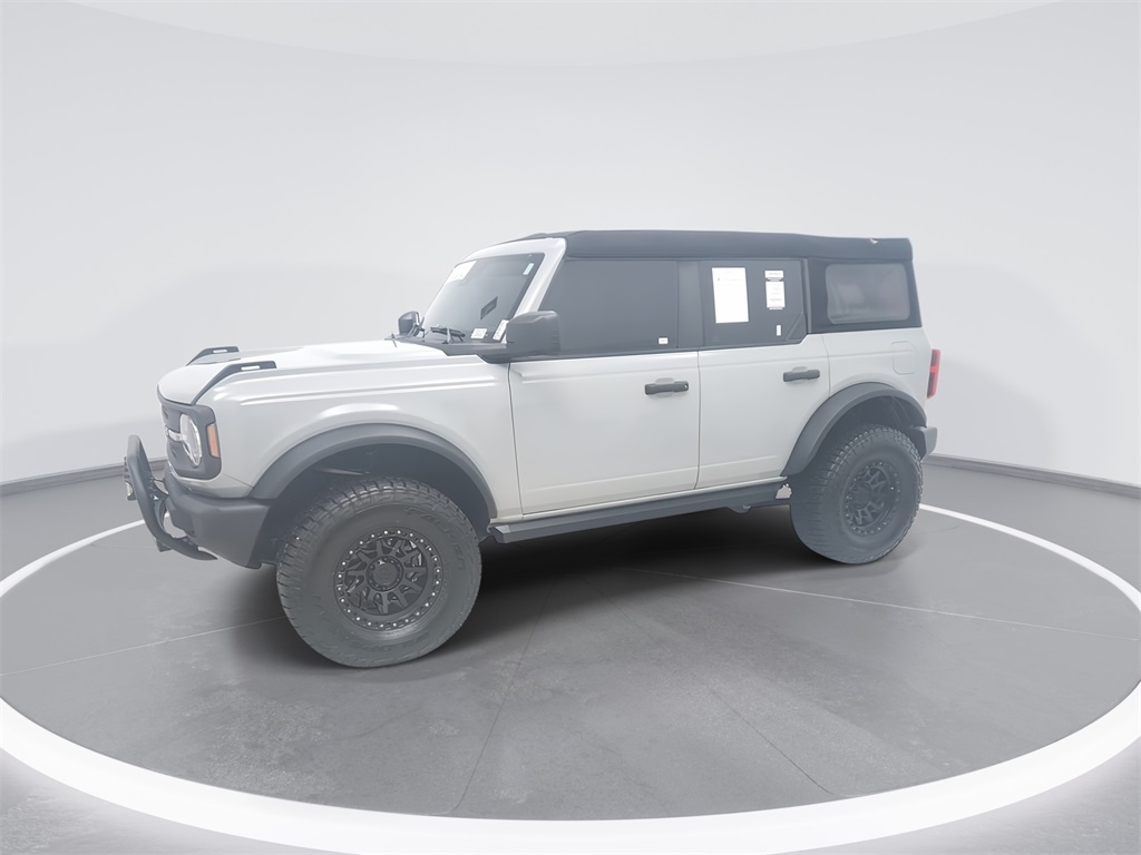 2023 Ford Bronco Base photo 4