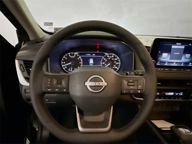2026 Nissan Rogue SV photo 8