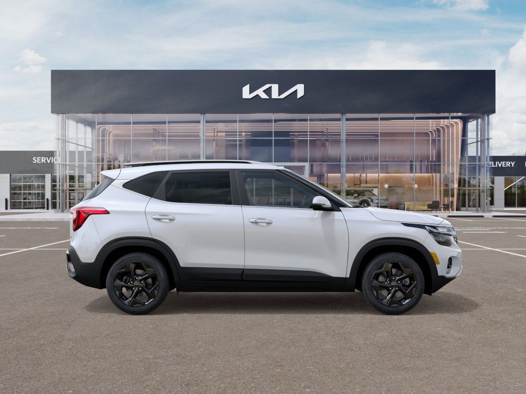 2026 Kia Seltos EX photo 6