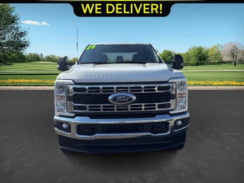 2024 Ford F-350 photo 2