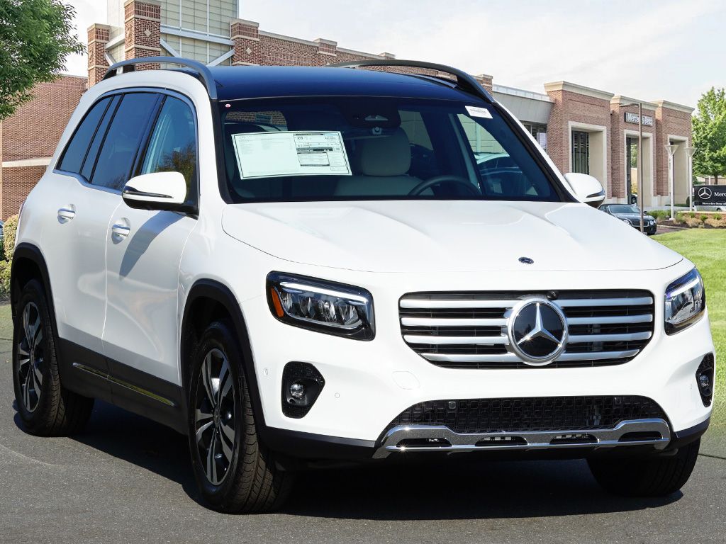 2026 Mercedes Benz GLB 250 photo 3