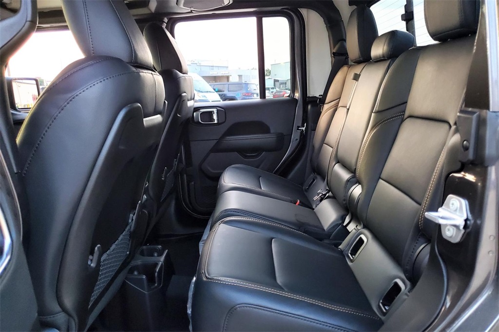 2025 Jeep Gladiator Texas Trail photo 17