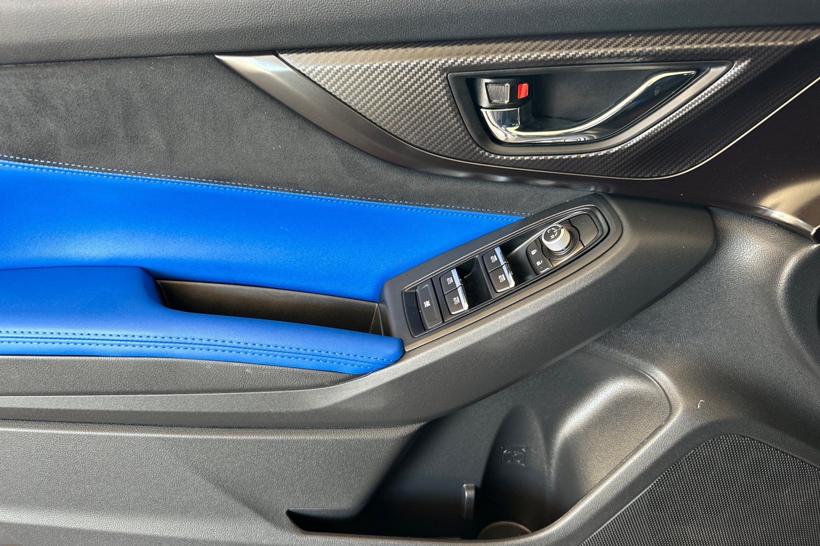 2025 Subaru WRX tS photo 10