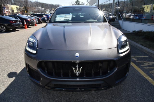 2025 Maserati Grecale Modena photo 2