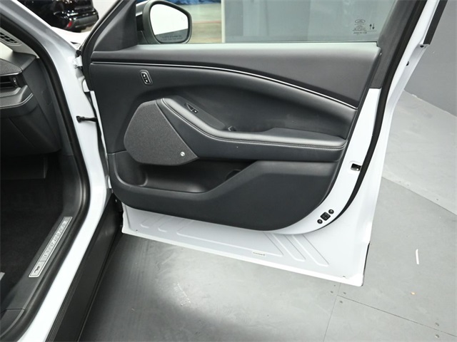 2023 Ford Mustang Mach-E Premium photo 32