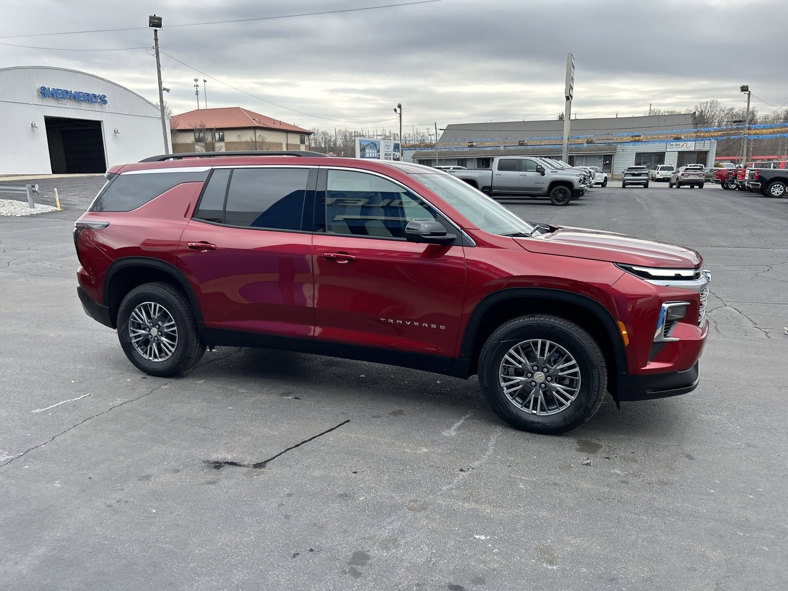 2025 Chevrolet Traverse photo 9
