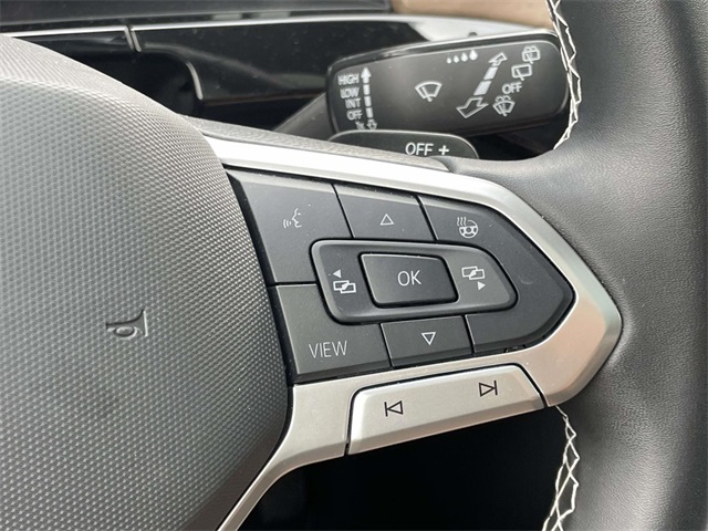 2025 Volkswagen Atlas SE Technology photo 33