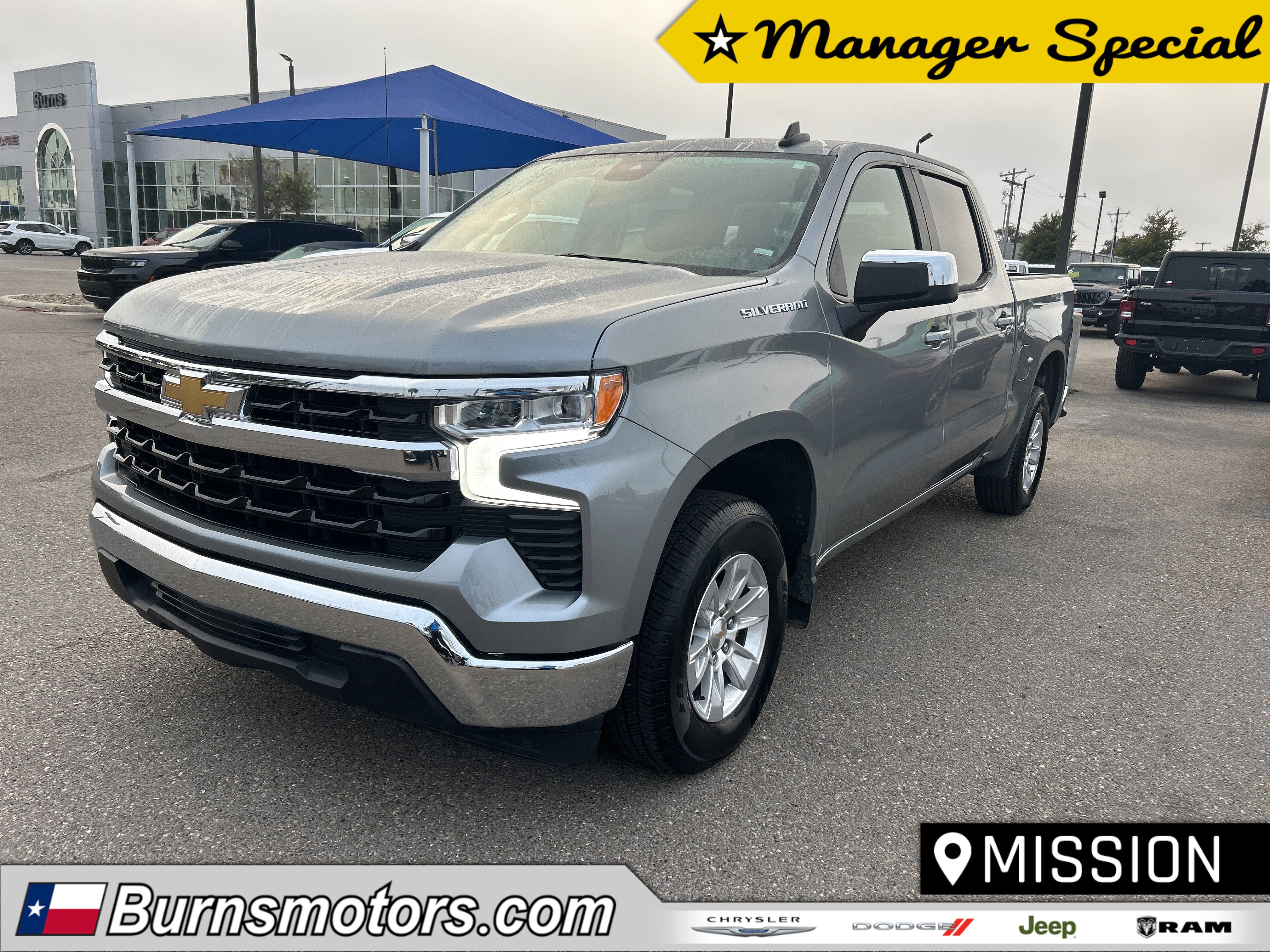 2025 Chevrolet Silverado 1500 LT's photo