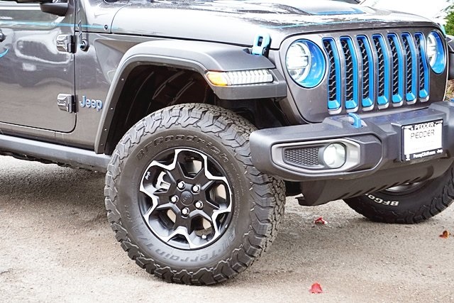 Used 2021 Gray Jeep Unlimited Rubicon 4xe image 3