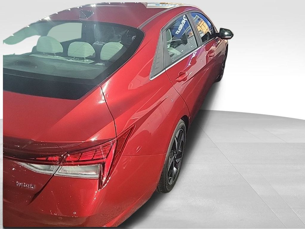 2023 Hyundai Elantra Hybrid Limited photo 3