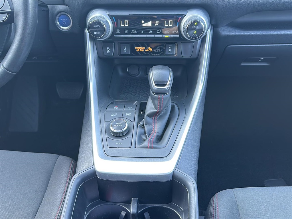 2022 Toyota RAV4 Prime SE photo 10