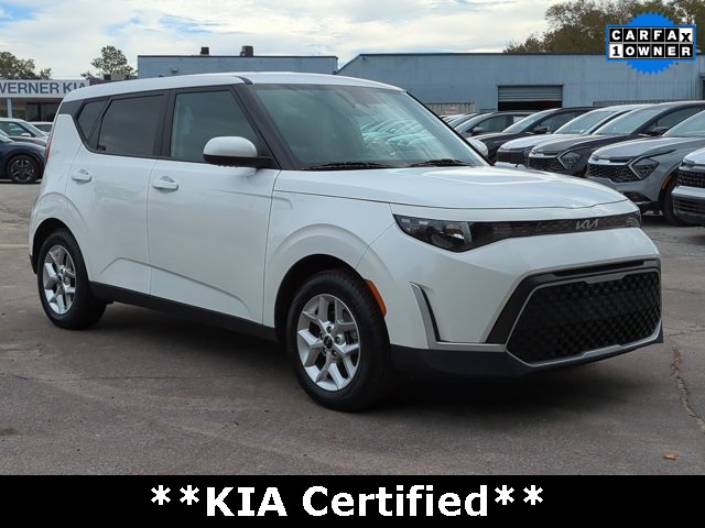2024 Kia Soul LX's photo